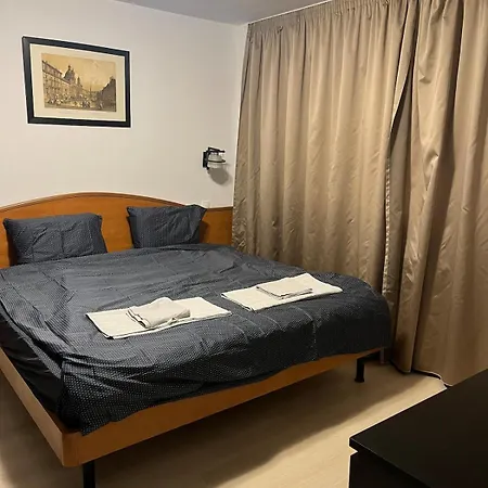 Cozy In Centre By The Park Bucarest